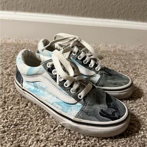 Vans Kids Low-Top Sneakers in White and Light Blue Tie-Dye